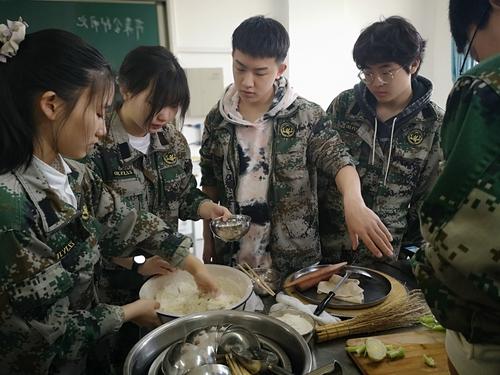 饺子制作—传承中华传统美食文化